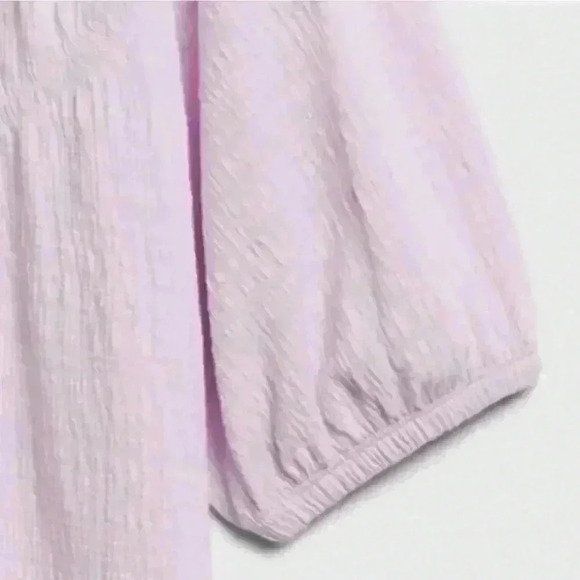 Banana Republic Textured Smocked Top - Picture 7 of 9